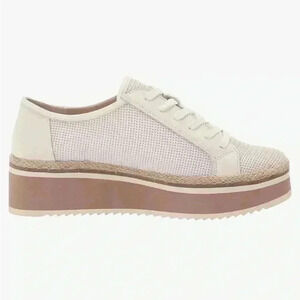 NWOT Dolce Vita Telah Platform Sneaker